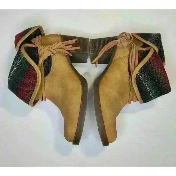 SUGAR Tan Faux Suede Leather Fabric Southeastern Colors Chunk Heel Booties 7.5 - Picture 5 of 8